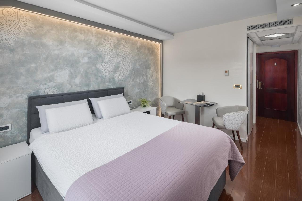 Hotel Tomi Portoroz Exterior photo