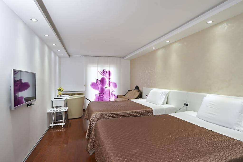 Hotel Tomi Portoroz Exterior photo